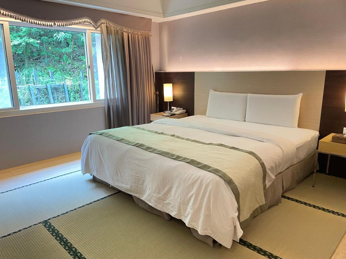 Hoya Hot Springs Resort & Spa Wenquan Exteriör bild